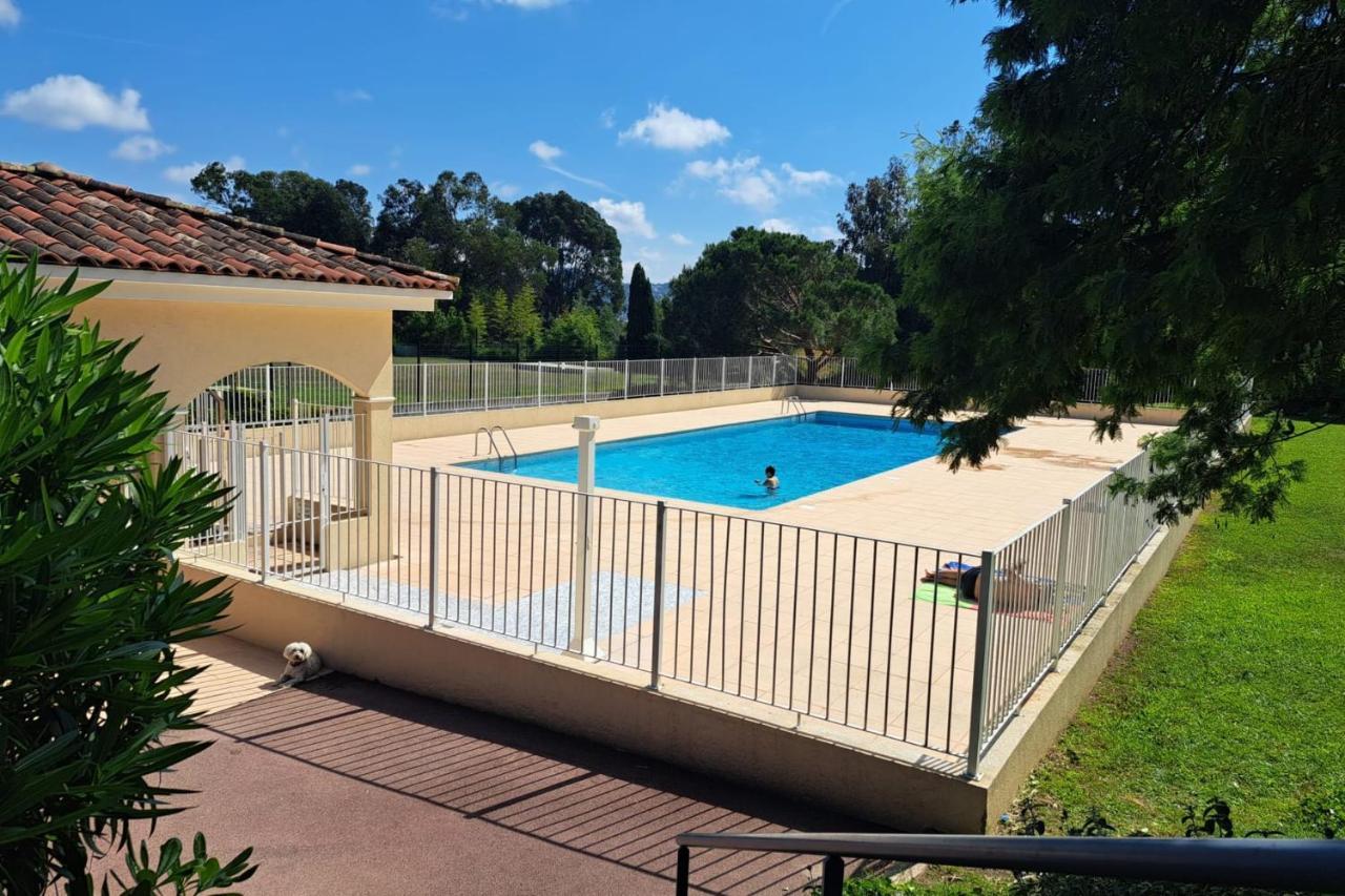 New ! Villa With Parking Swimming Pools Garden And Ac - Benakey Cannes Bagian luar foto